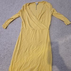 Target Yellow Sheath Midi Dress with V-Neck and Long Sleeves
